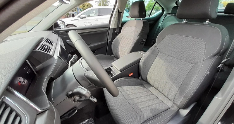 Skoda Superb cena 170850 przebieg: 7, rok produkcji 2024 z Frombork małe 37